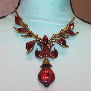 Nwt: Deep Reds/Oranges Flower & vines Necklace